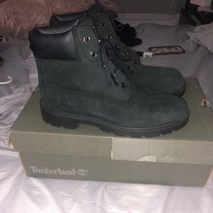 Black timberlands size 5